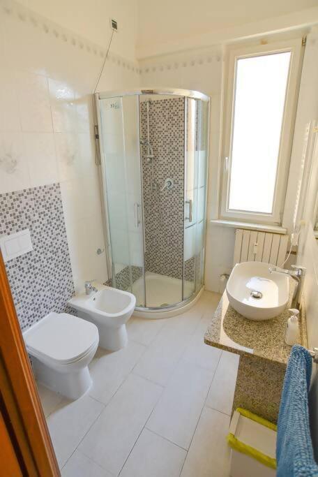 Larte Al Mare Vicino Spiaggia Con Ac E Wifi Apartment Savona Exterior photo