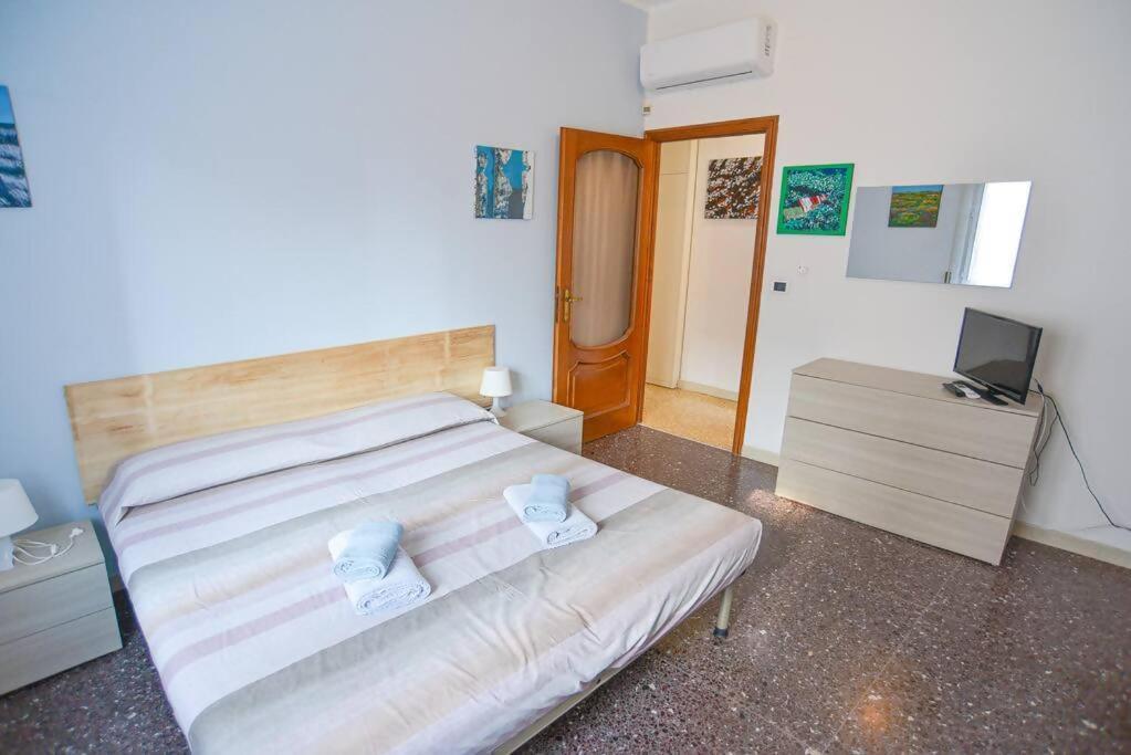 Larte Al Mare Vicino Spiaggia Con Ac E Wifi Apartment Savona Exterior photo